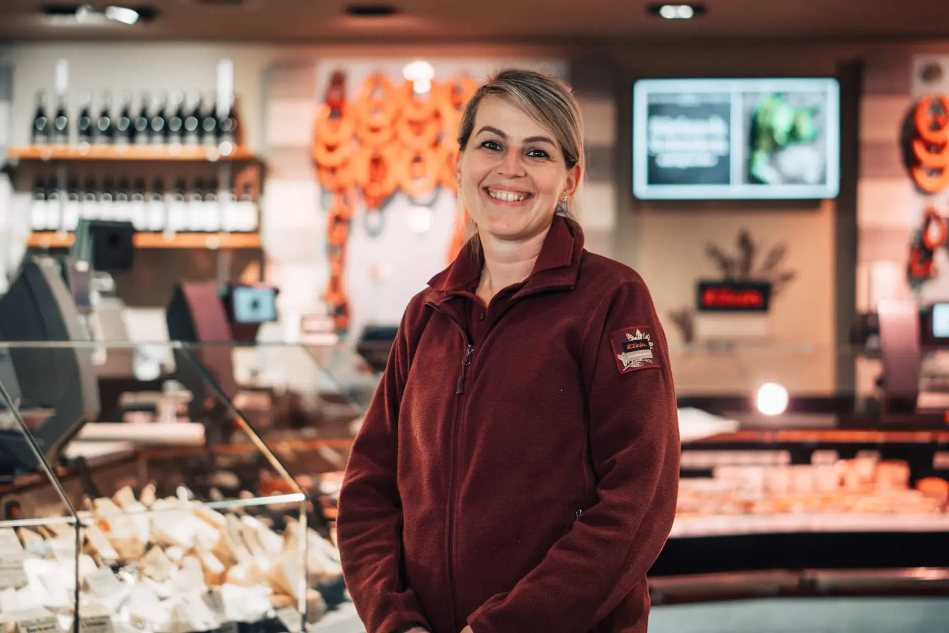 Claudia unsere Fleischfachverkäuferin